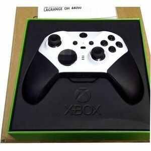 Microsoft Xbox Elite Wireless Controller Series 2 - Core (White) Microsoft Xbox Elite Wireless Controller Series 2 - Core (White)